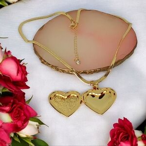 Gold Locket Necklace Chunky Collar Necklace Lovecore Personalized Jewelry 1970s